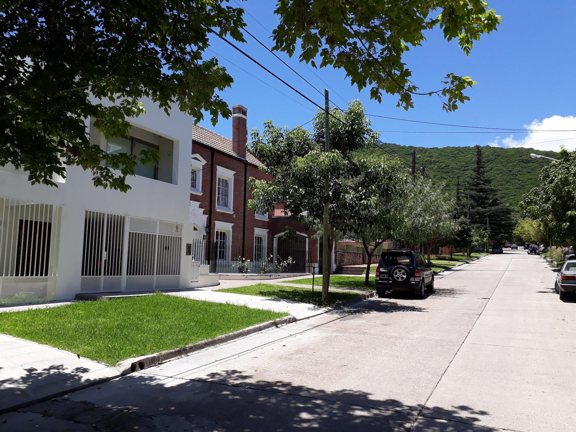 Vista Exterior Casa En Tres Cerritos