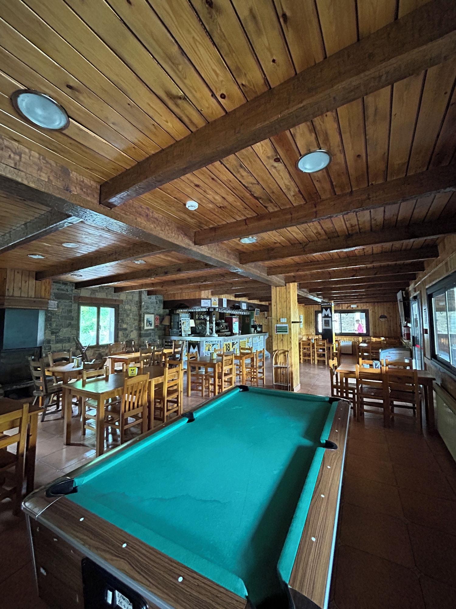 Bar/Salón Hotel Romànic