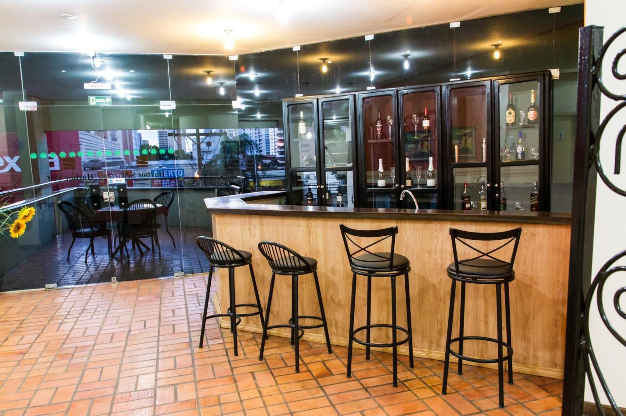 Bar/Salón Harbor Self Buriti Suites Hotel