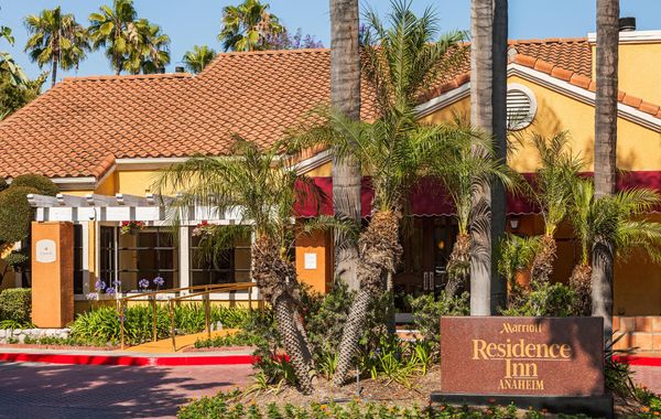 Clementine Hotel & Suites Anaheim