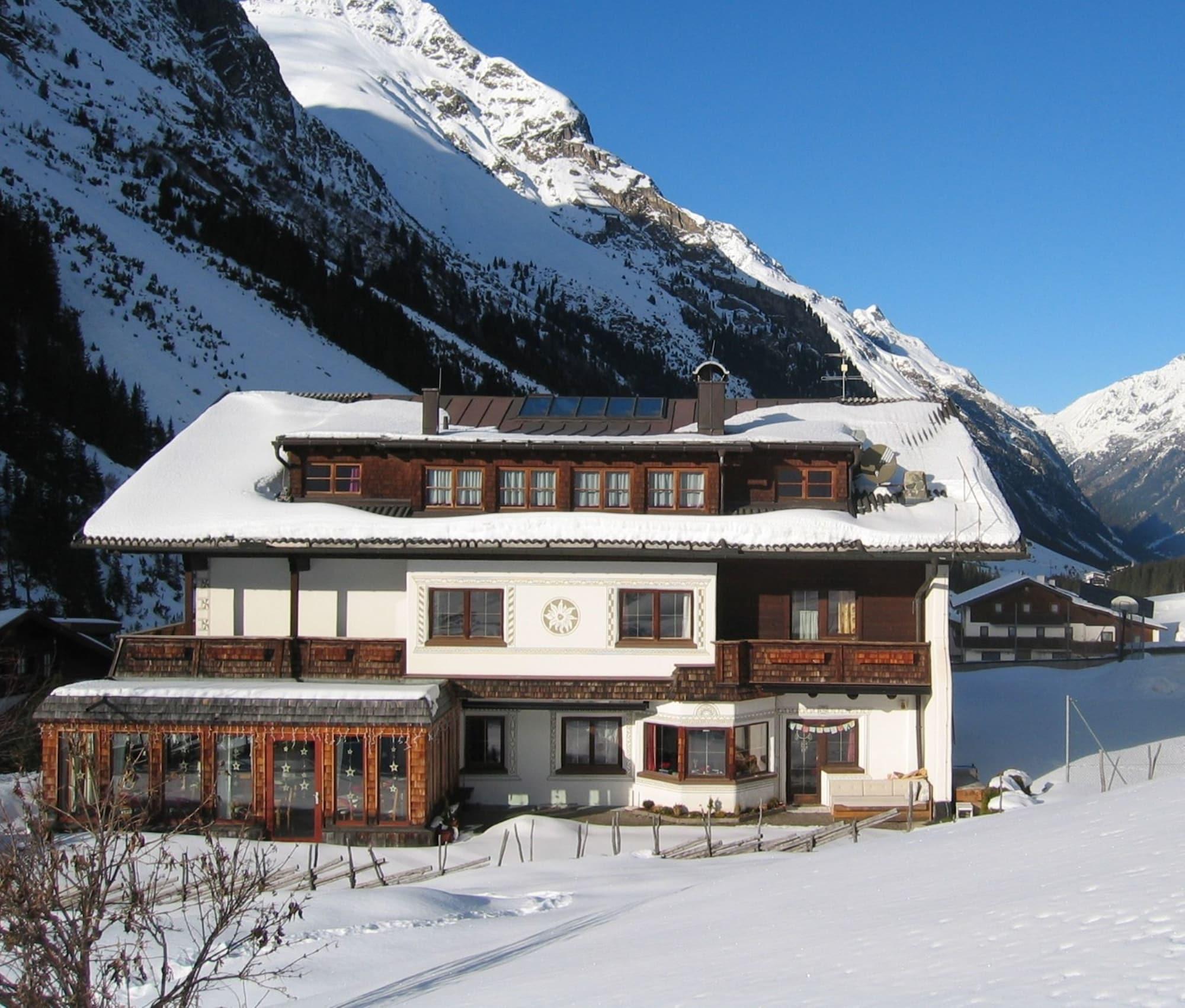 Vista Exterior Landhaus Edelweiss