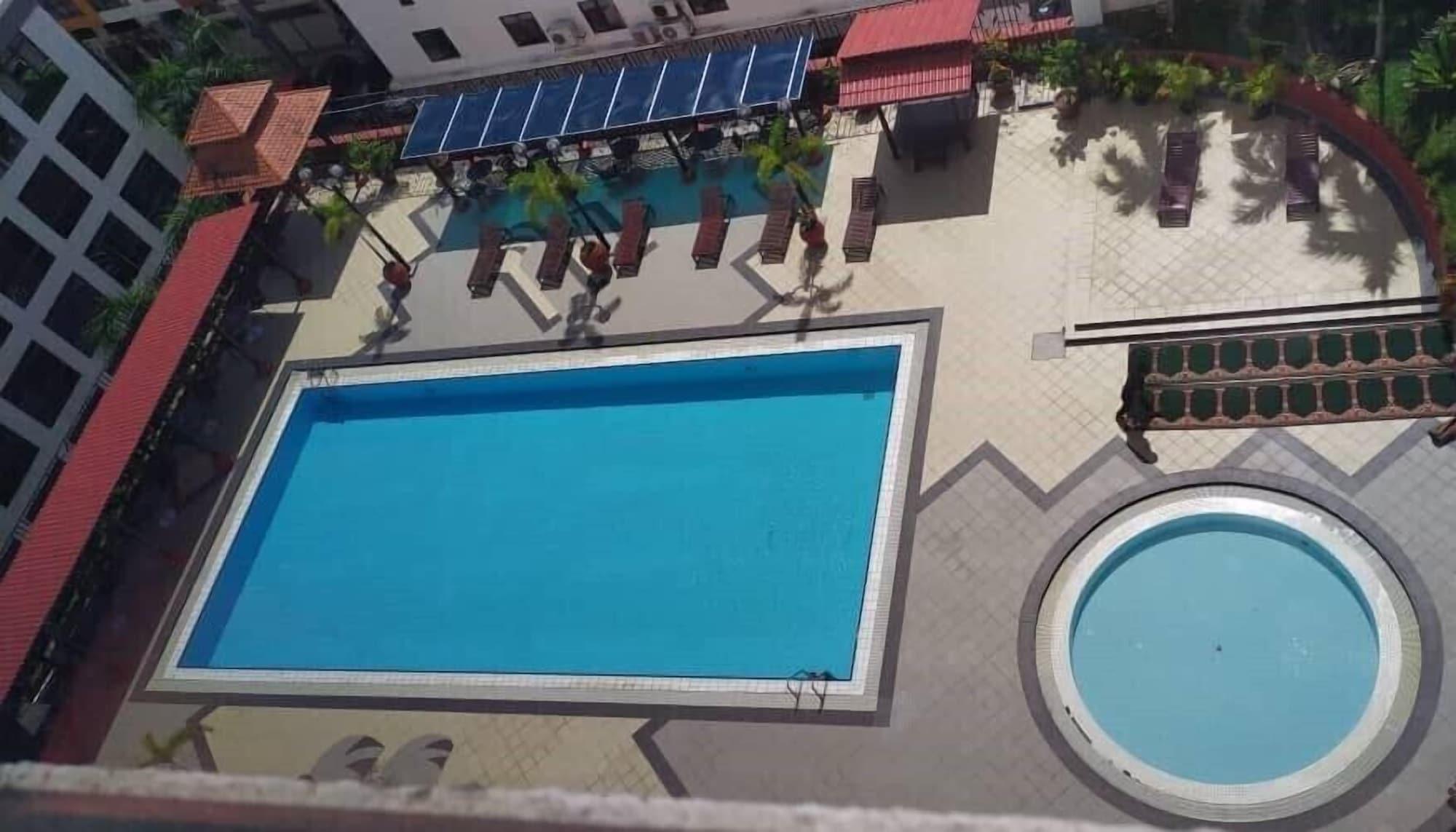 Varios Grand Barakah Hotel