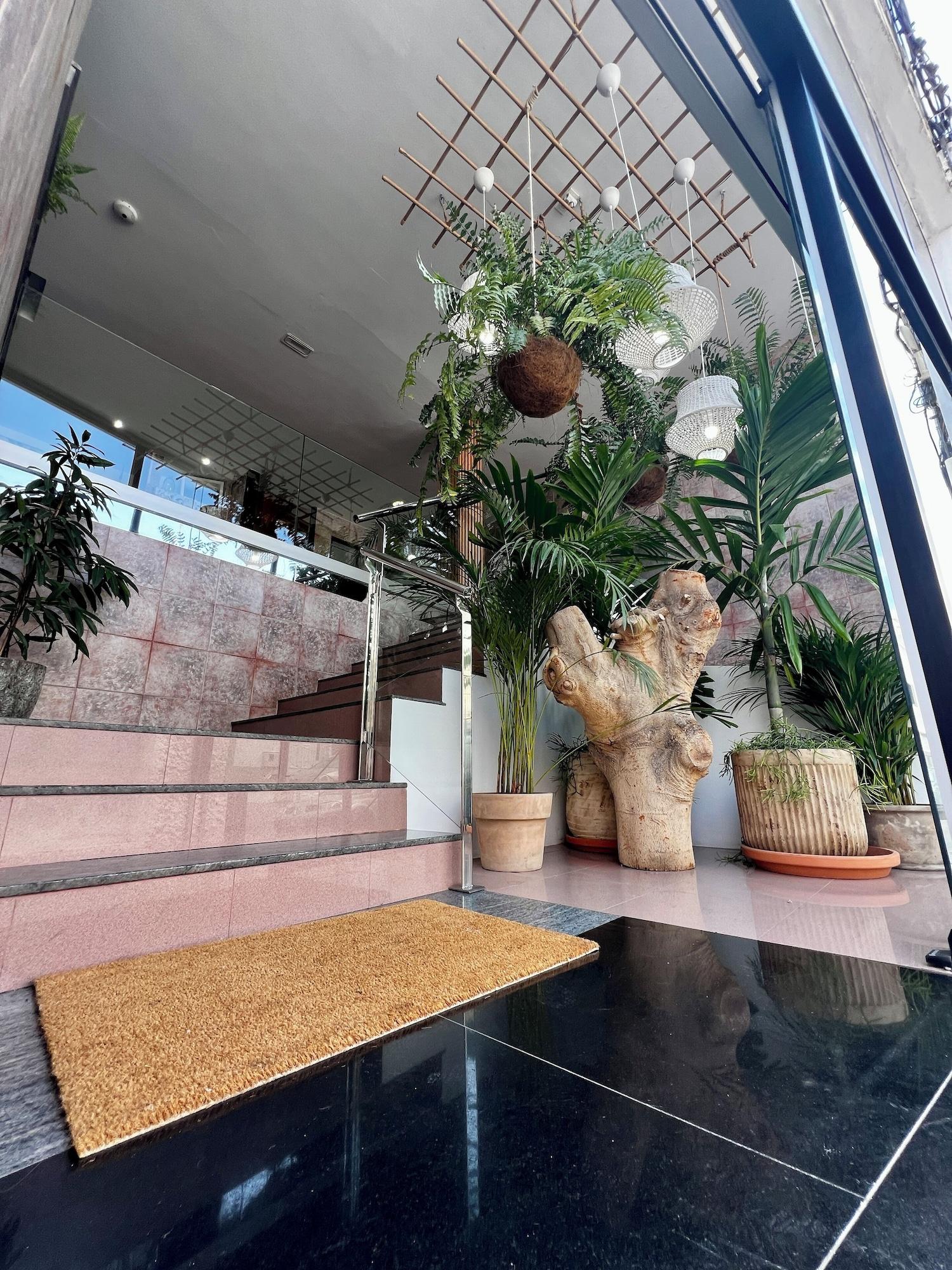 Vista Exterior Hostal Residencia Cardona