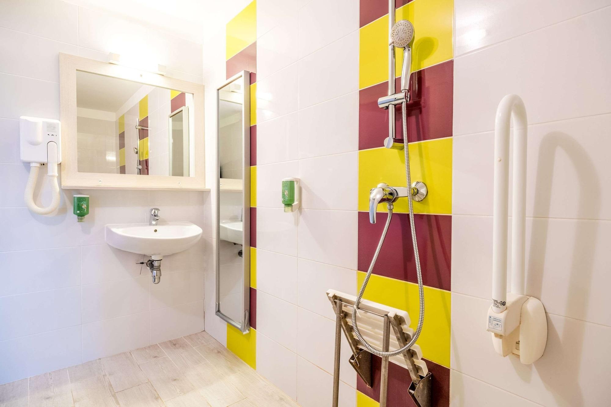 Equipamiento de Habitación Comfort Hotel Orleans Olivet