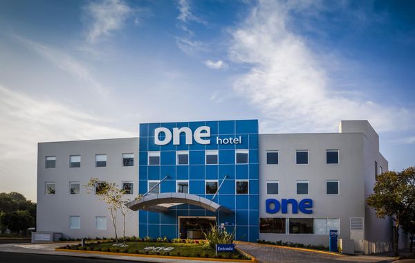 One Ciudad de Mexico La Raza - Hoteles cerca de Basílica de Guadalupe en Ciudad de México