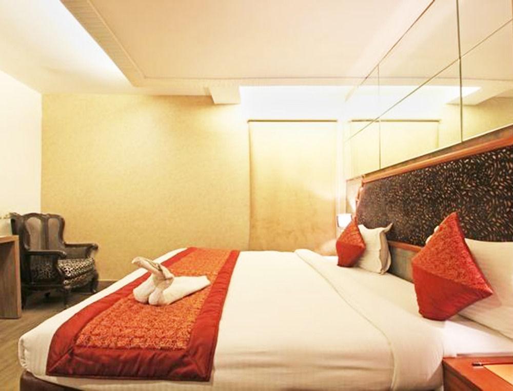 Varios Hotel The W