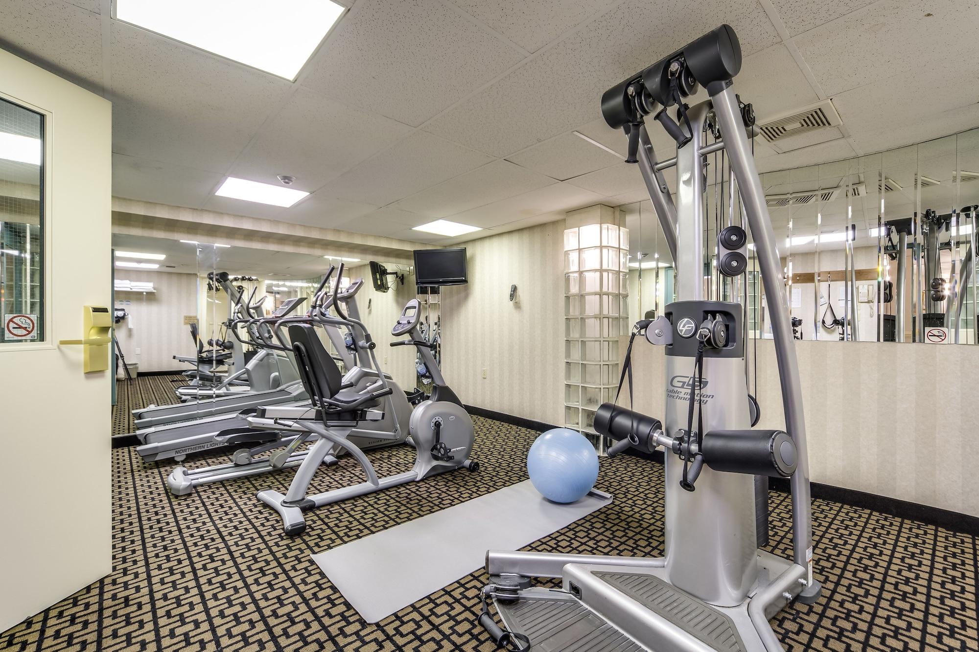 Gimnasio Monte Carlo Inn Oakville Suites