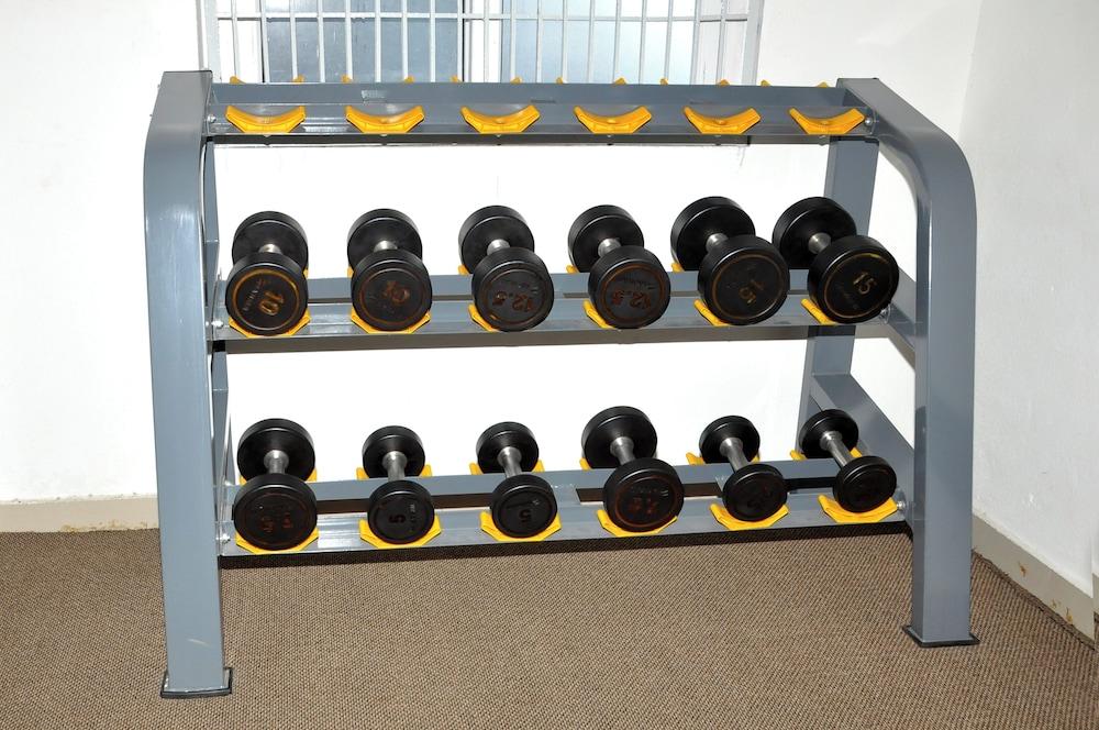 Gimnasio Triguna Clarks Inn