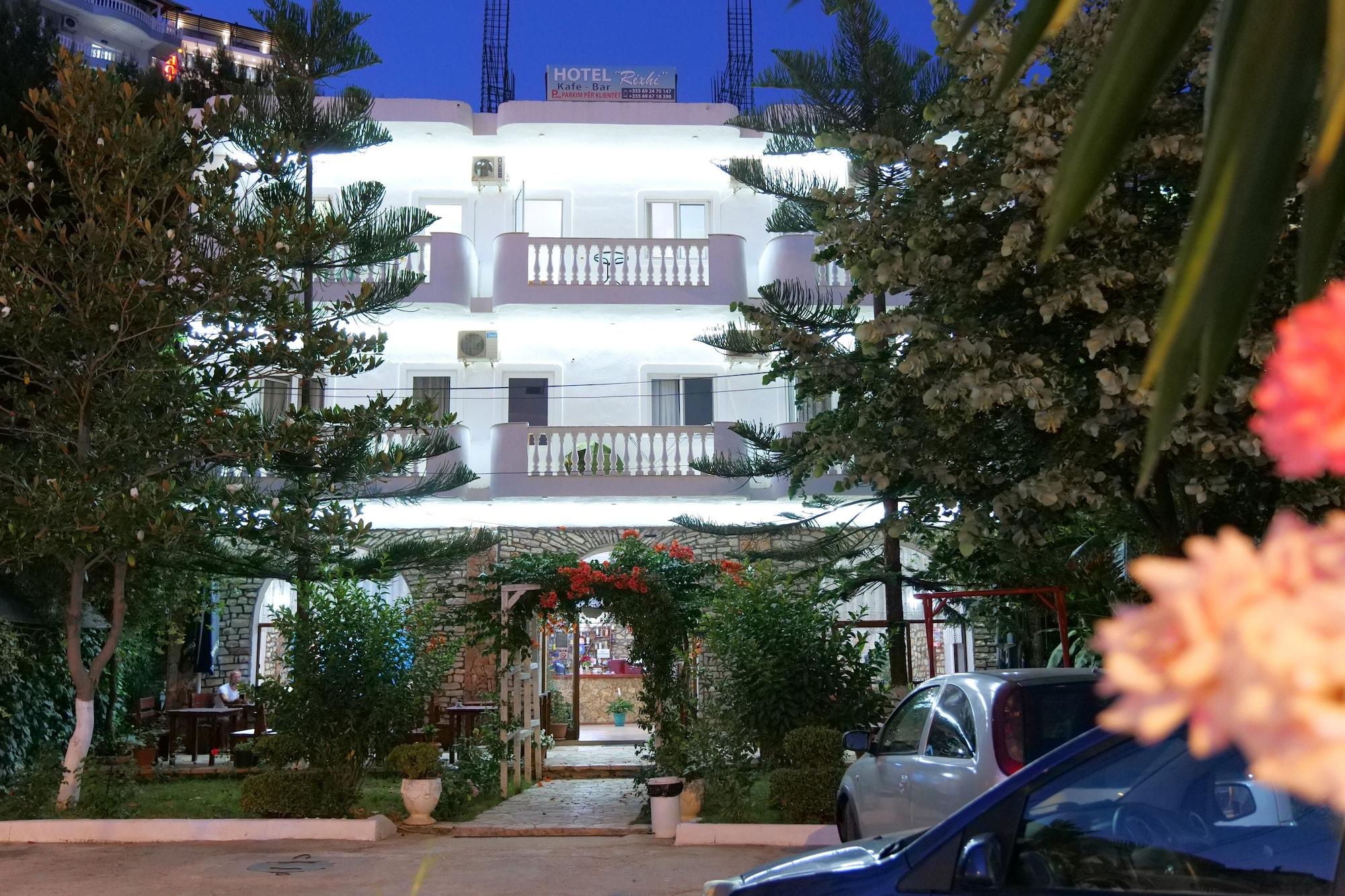 Varios Hotel Rixhi