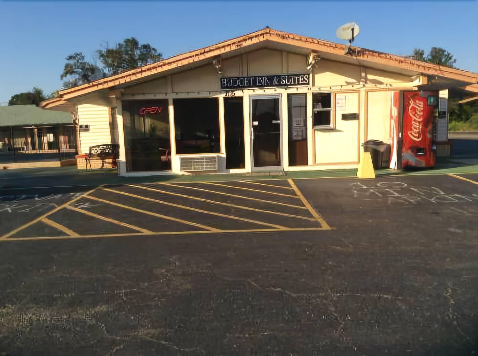 Vista Exterior Budget Inn And Suites