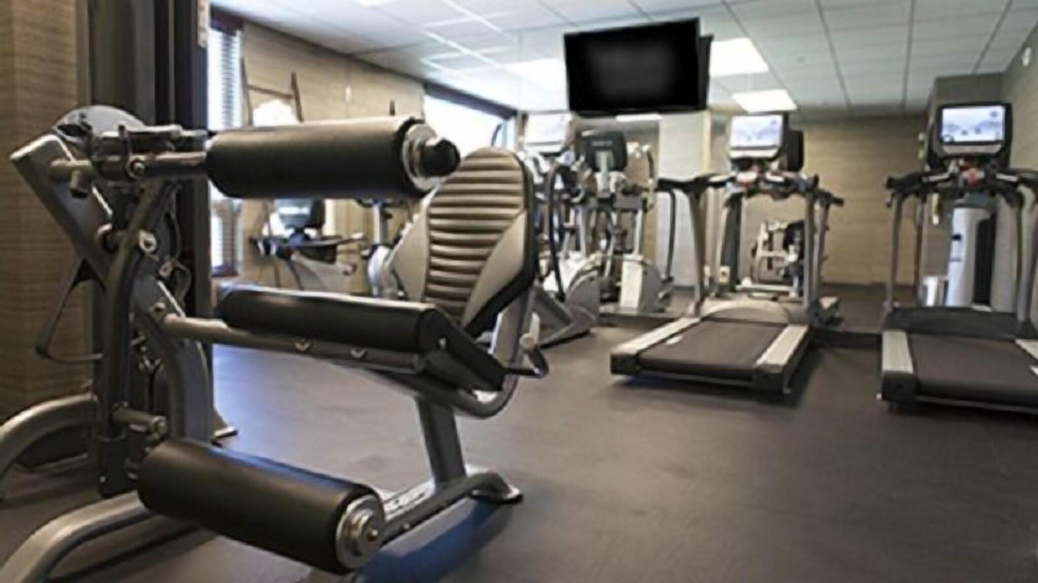 Gimnasio Viejas Casino & Willows Hotel