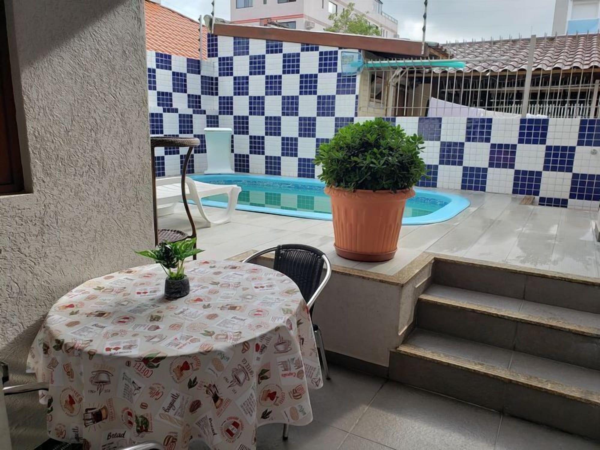 Vista Piscina Pousada Jurerê