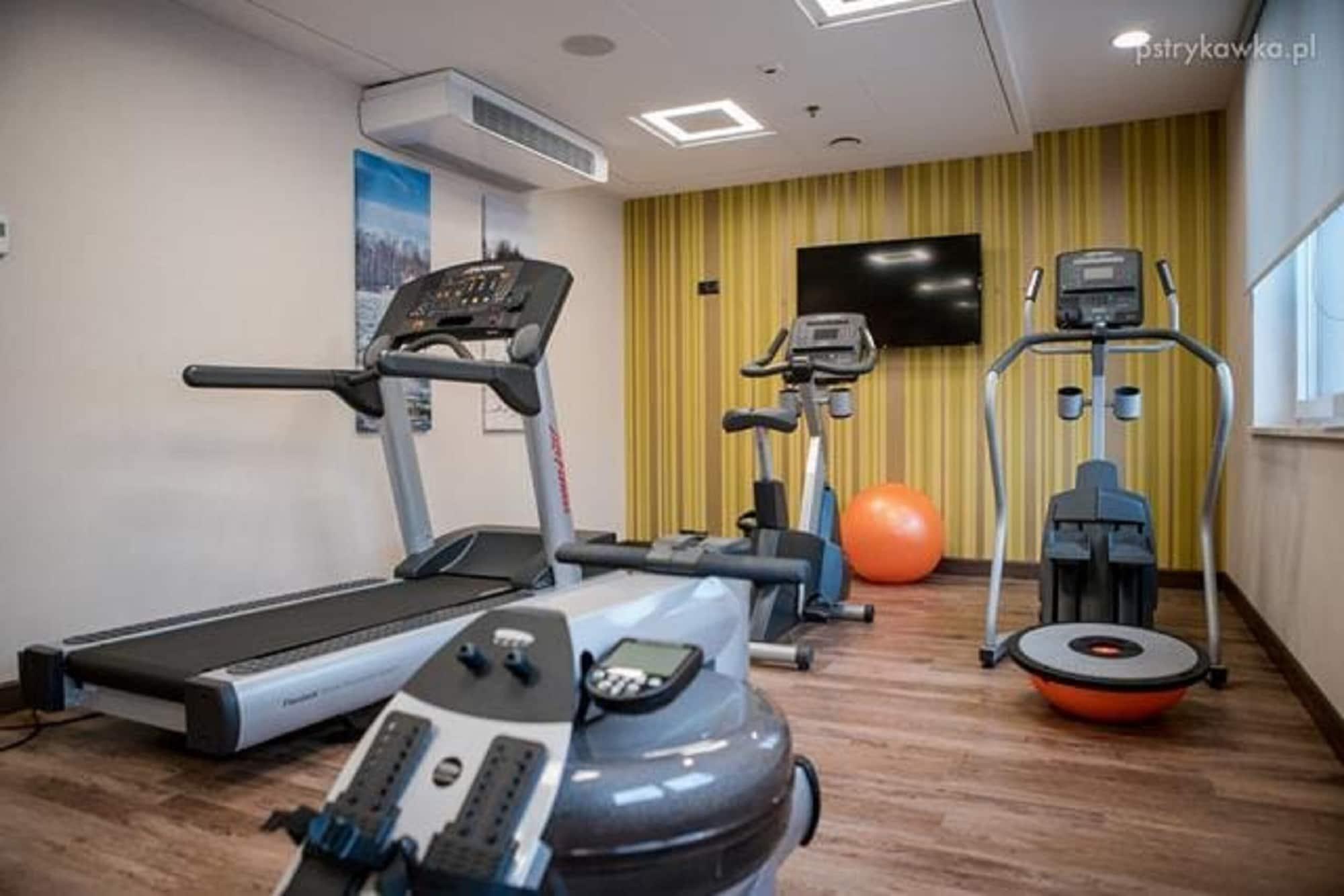 Gimnasio Holiday Inn Dabrowa Gornicza by IHG