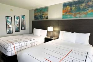 Alojamiento - La Quinta Inn & Suites by Wyndham South Holland