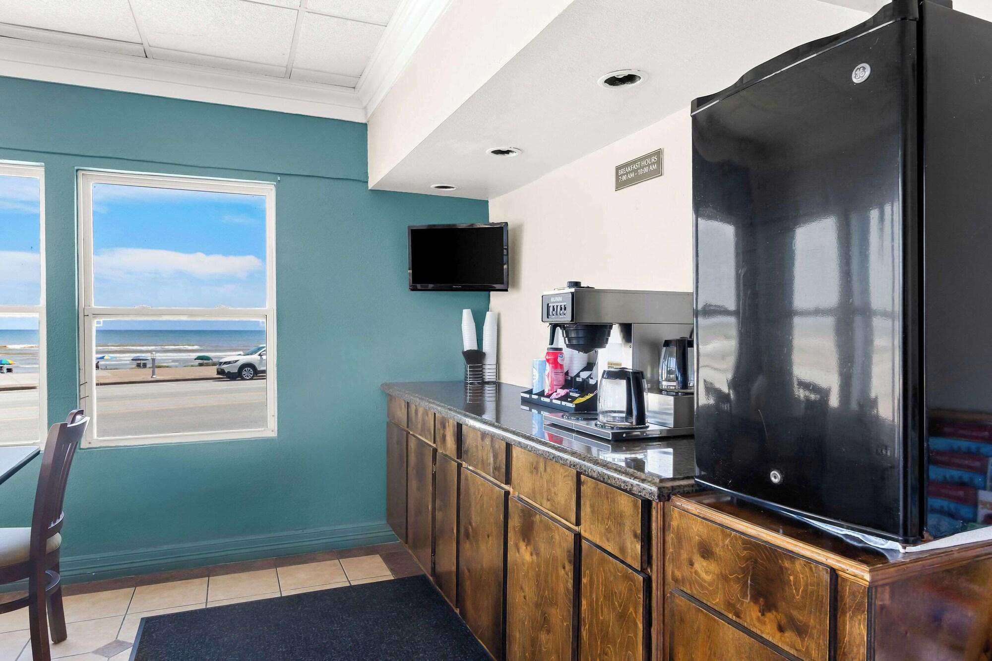 Restaurant Econo Lodge Galveston Seawall
