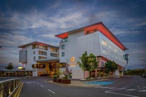 Alojamiento - Clayton Hotel Galway