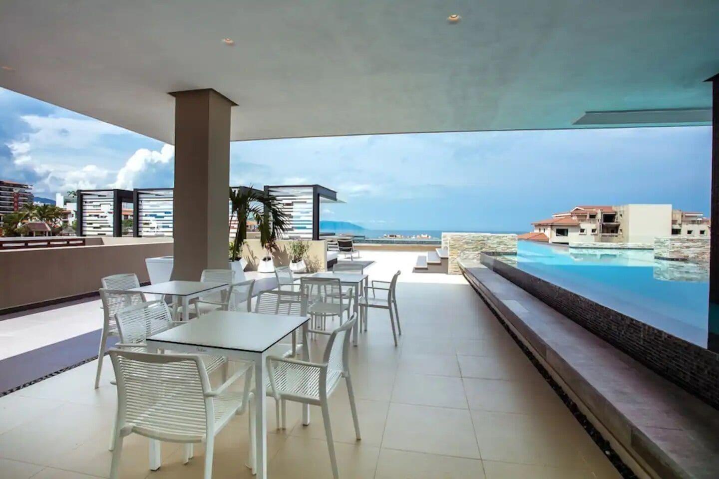 Restaurant CONDO L268  BY TRVL2HM