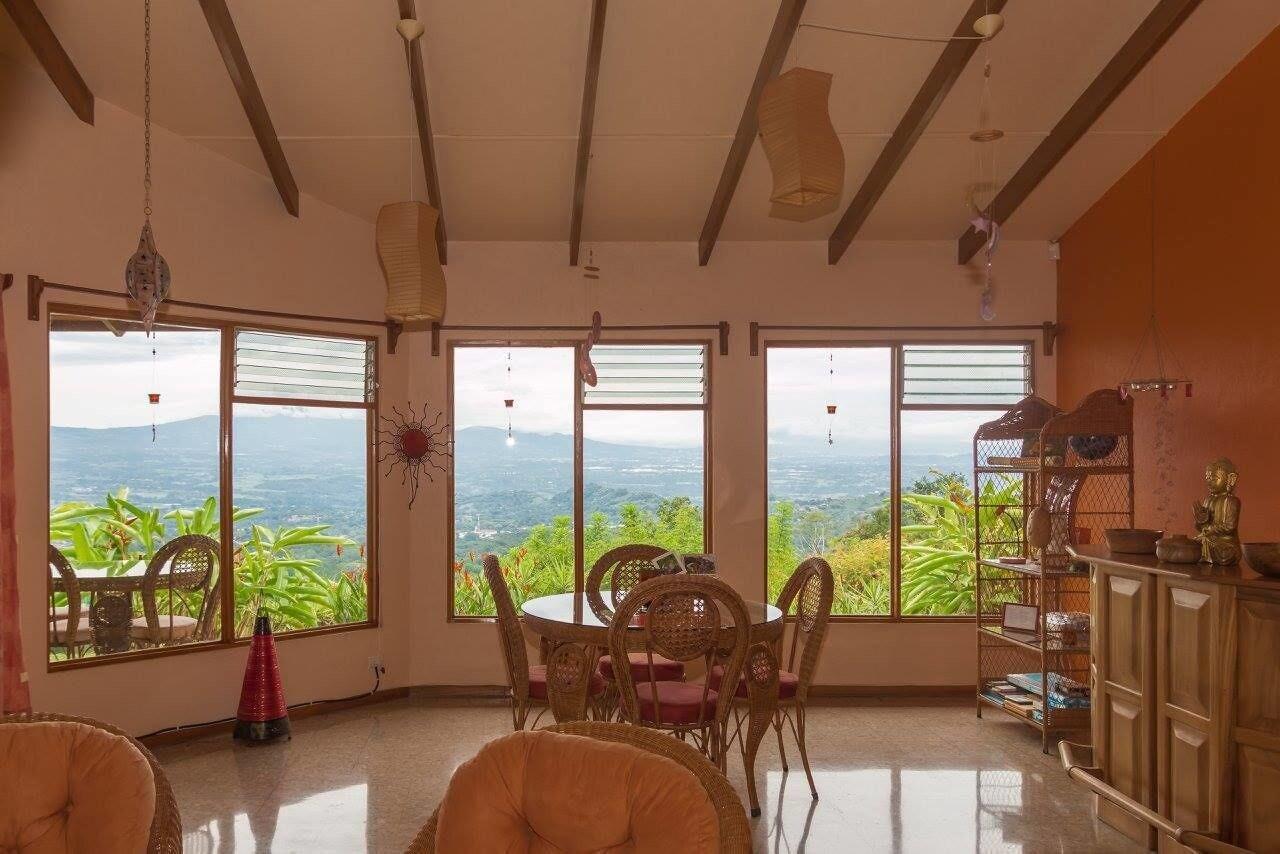 Restaurant Vista Atenas Bed and Breakfast
