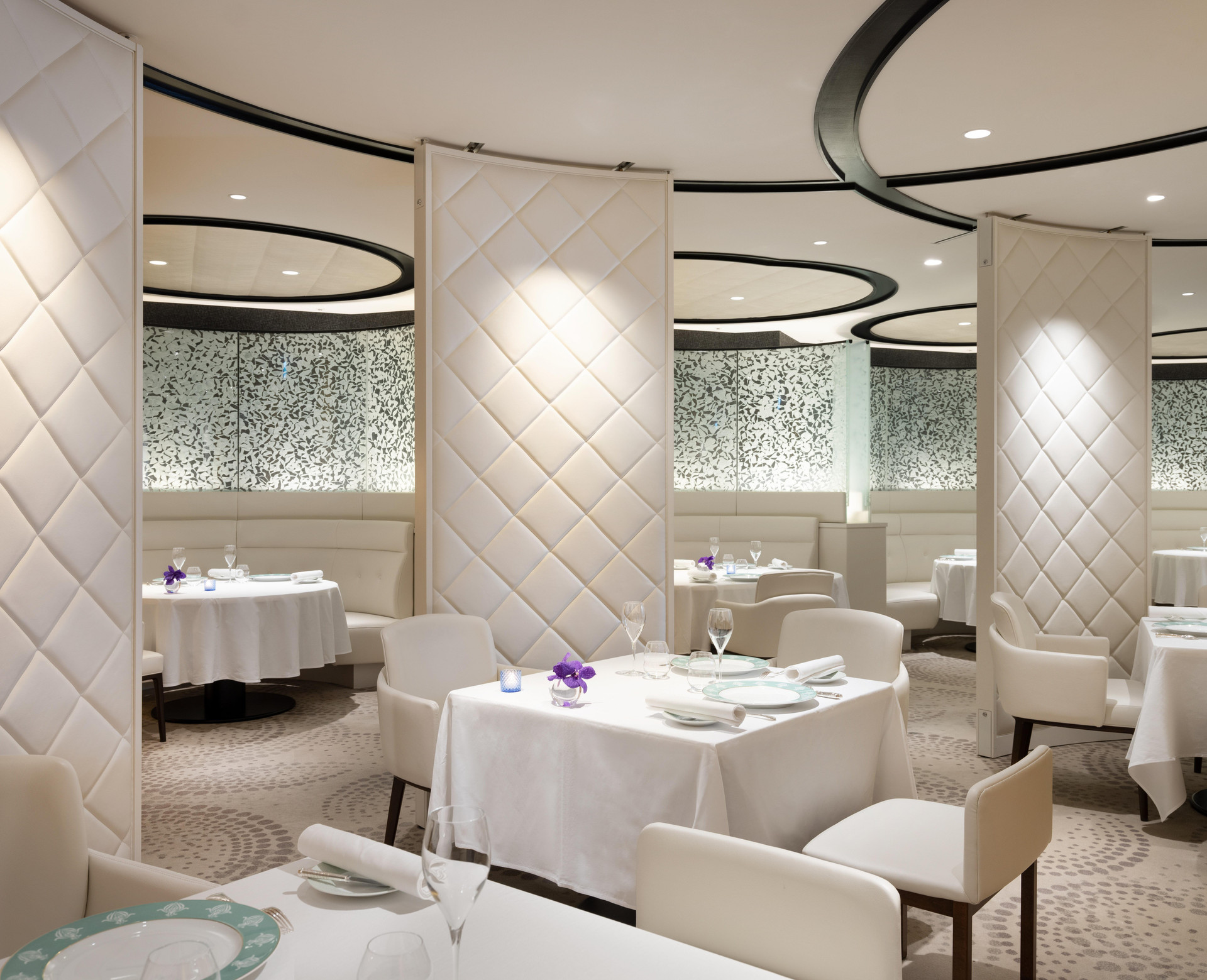 Restaurant ANA Crowne Plaza Osaka by IHG