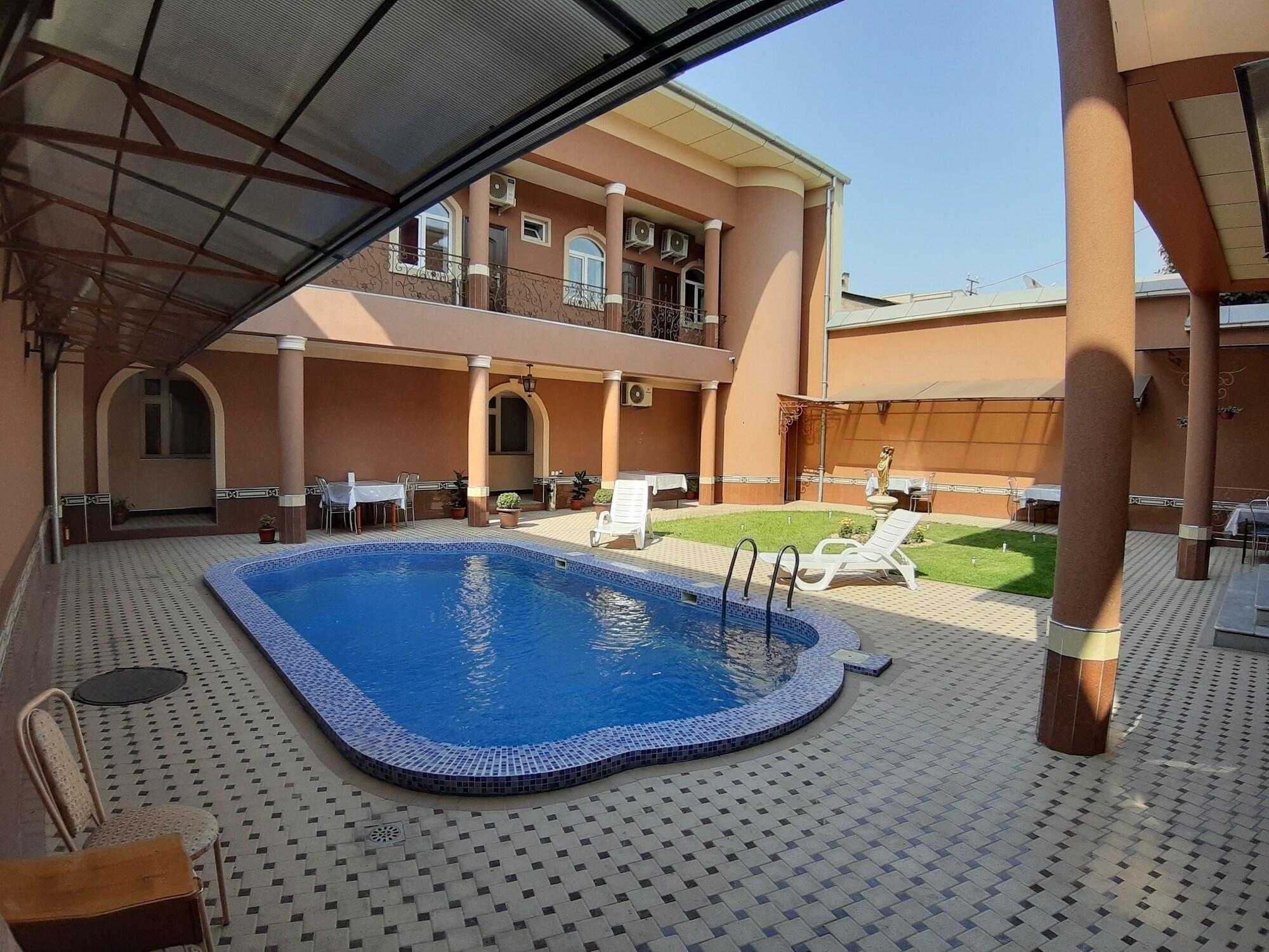 Vista Exterior Sarbon Hotel