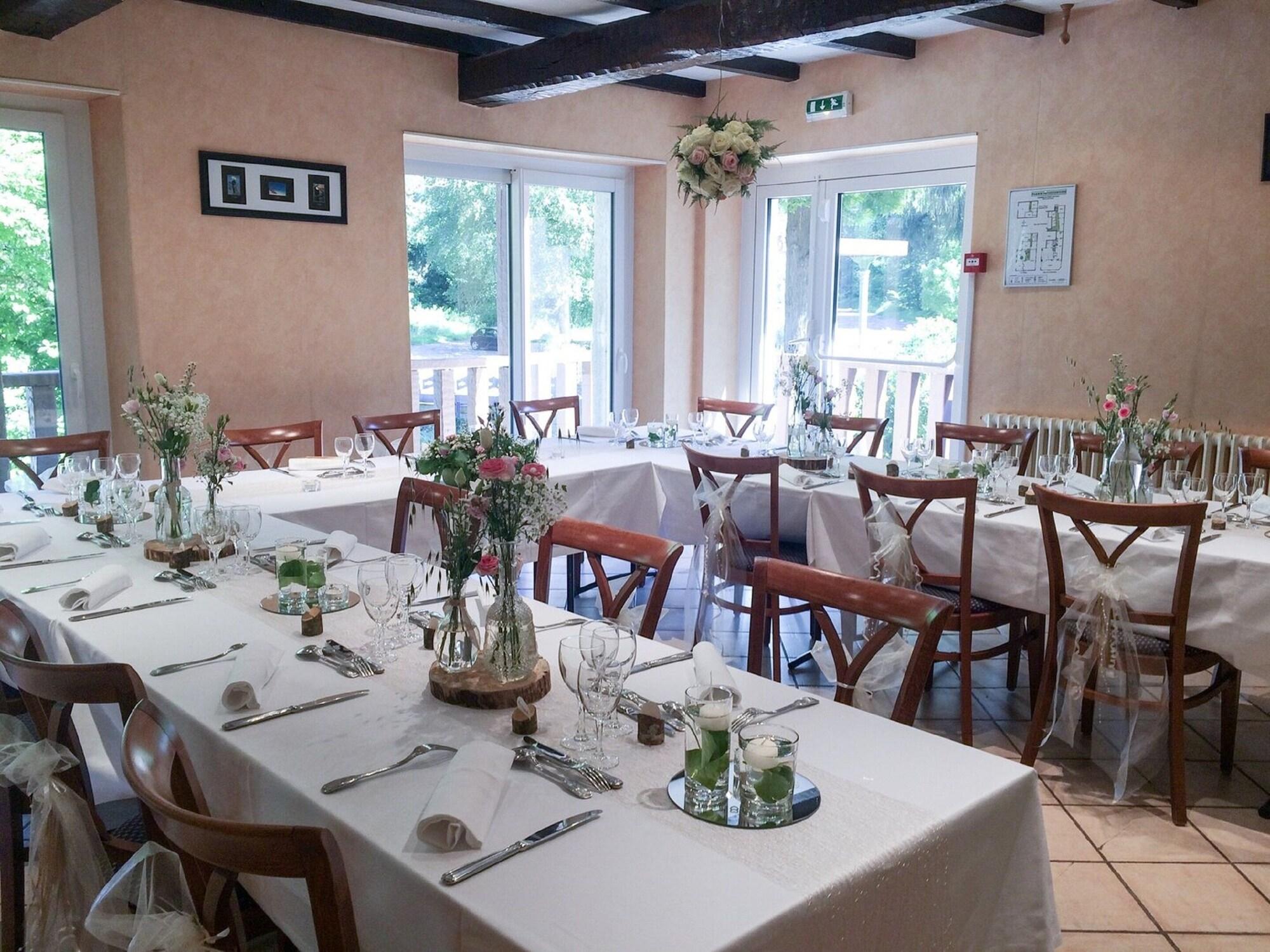 Sala de Reuniones Logis Auberge de Pont Calleck