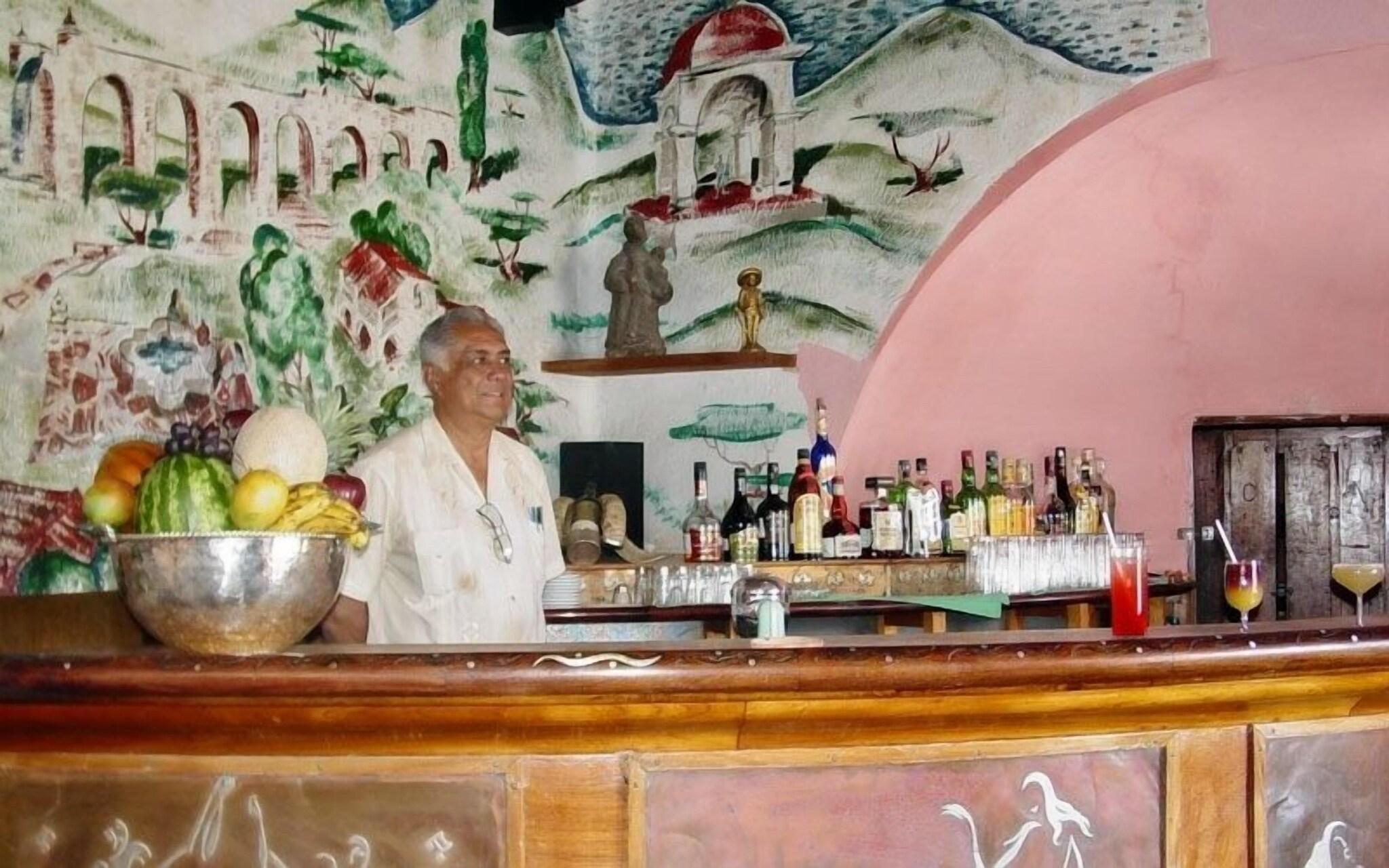 Bar/Salón Hotel de la Borda