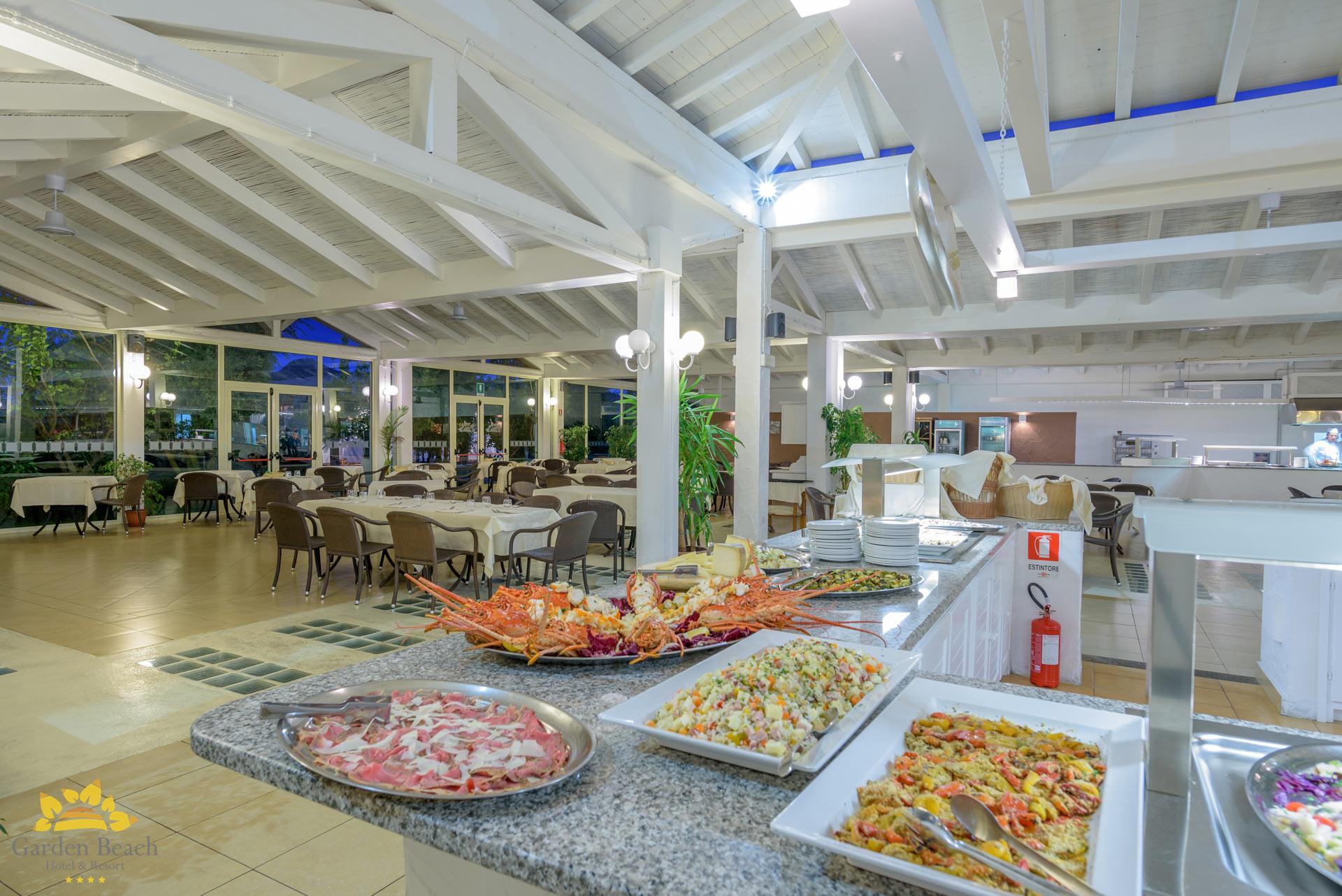 Restaurant Garden Beach
