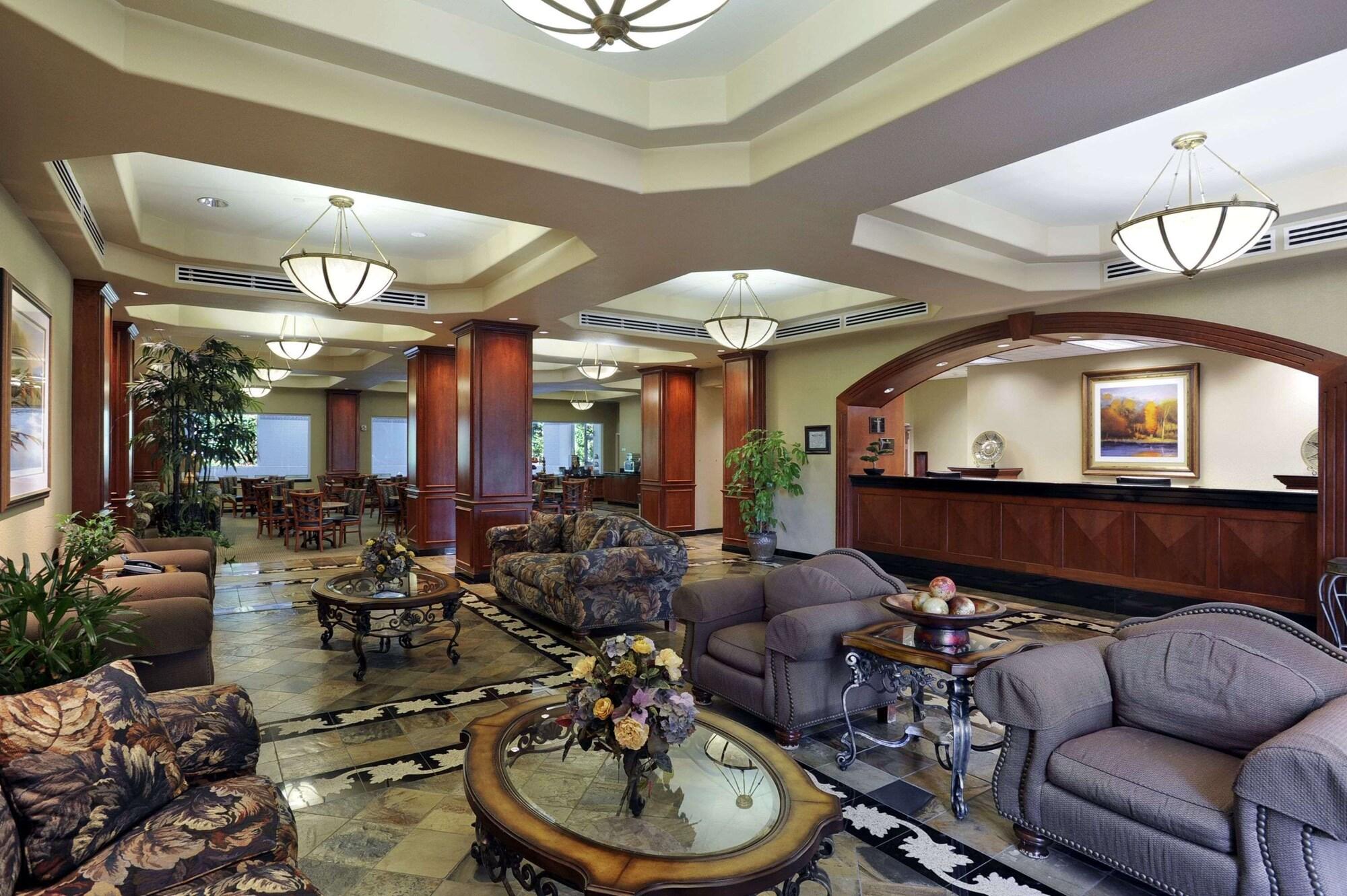 Vista Lobby Ramada by Wyndham Olympia