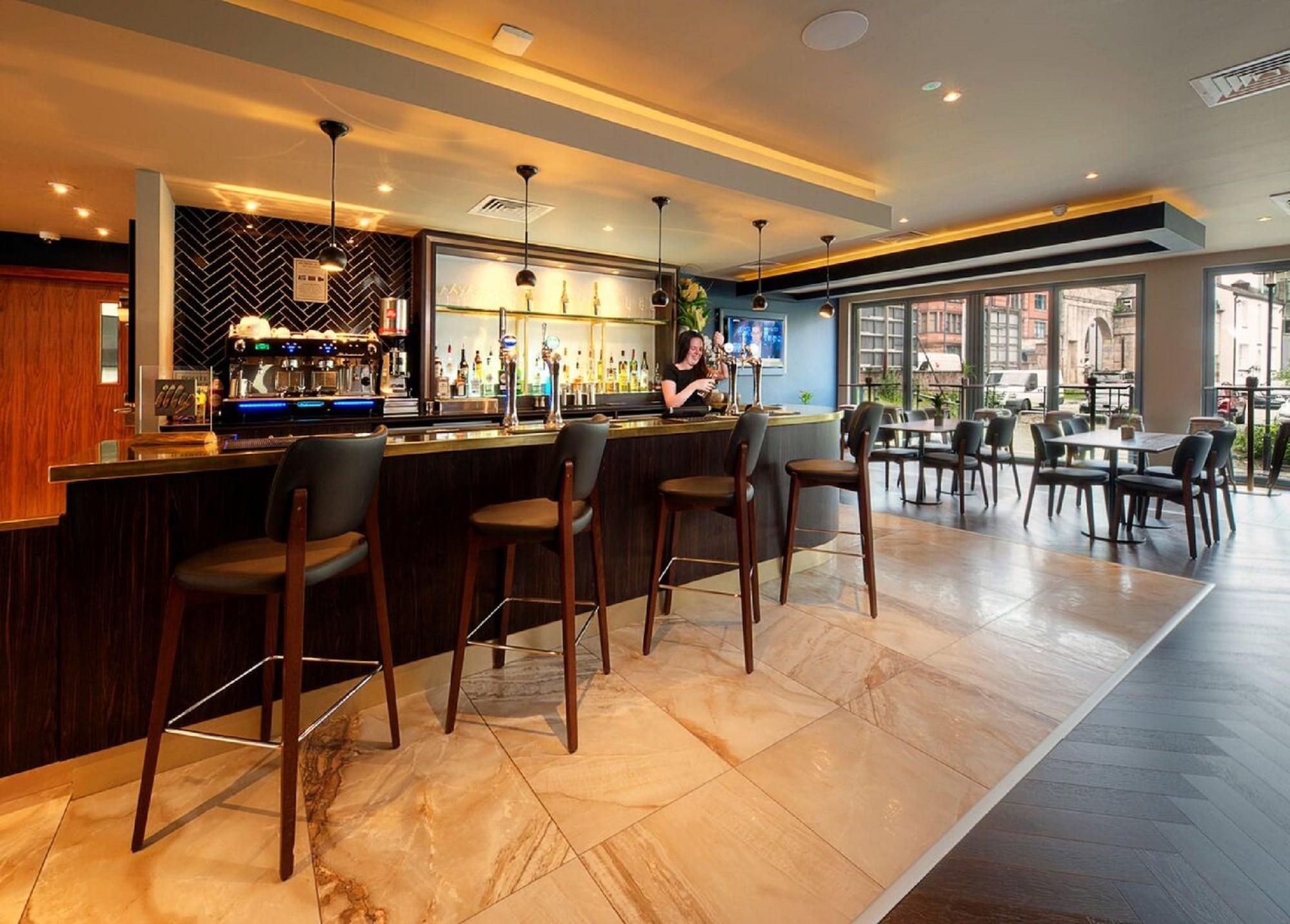 Bar/Salón La Reserve Aparthotel