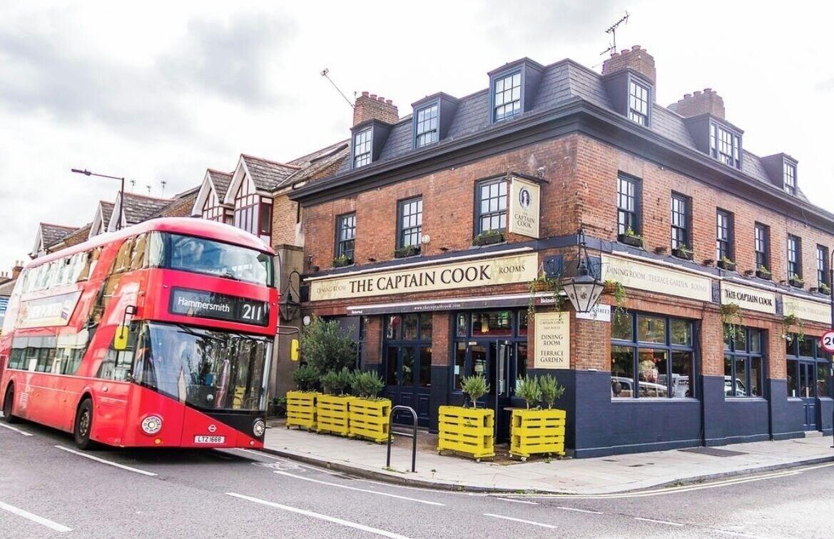 Varios The Captain Cook Hotel