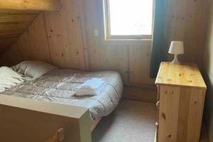 Alquiler Vacacional - Dogs love our cabin in Lac Le Jeune close to lake