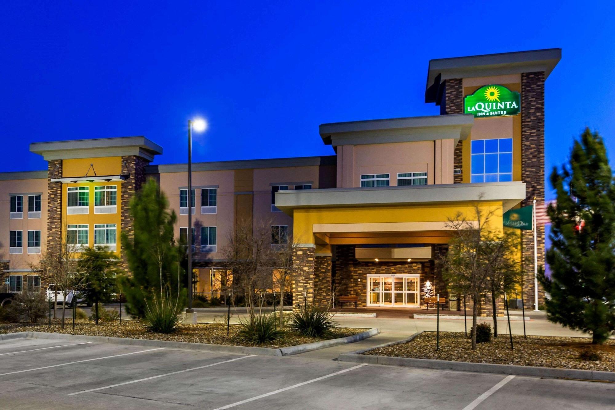 Vista Exterior La Quinta Inn & Suites by Wyndham Monahans