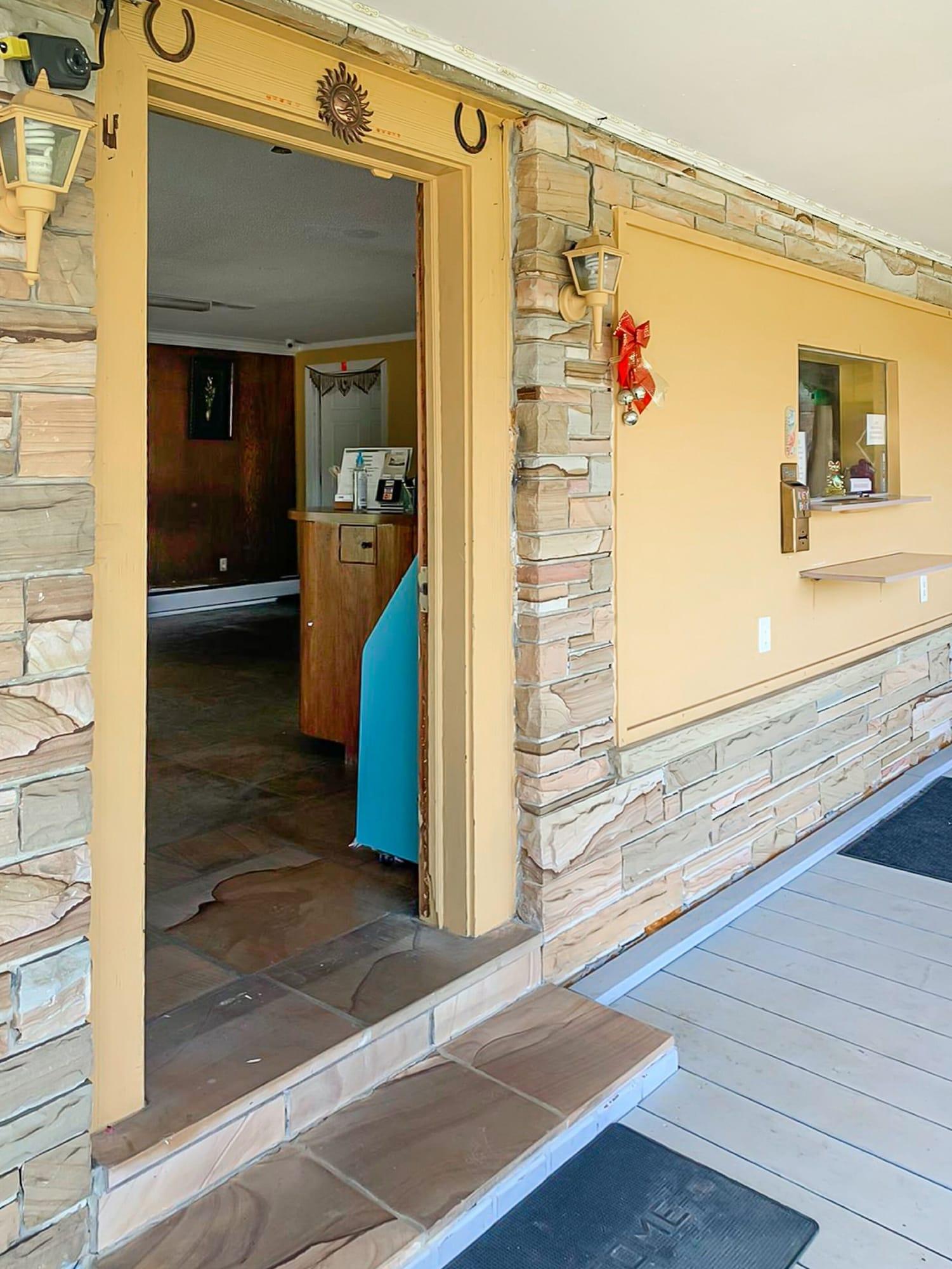 Restaurant BlueJay Motel - Salem - Roanoke I-81