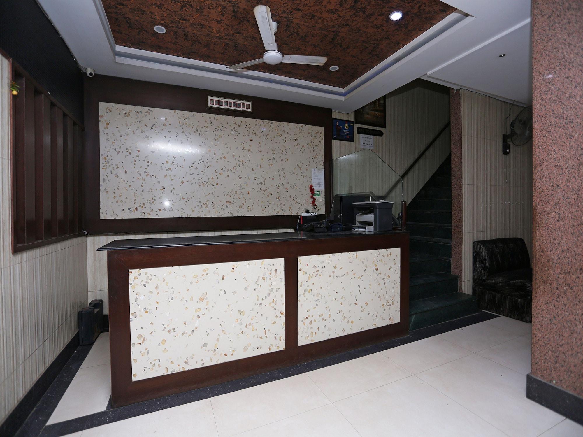 Vista Lobby OYO 22507 Anjuman