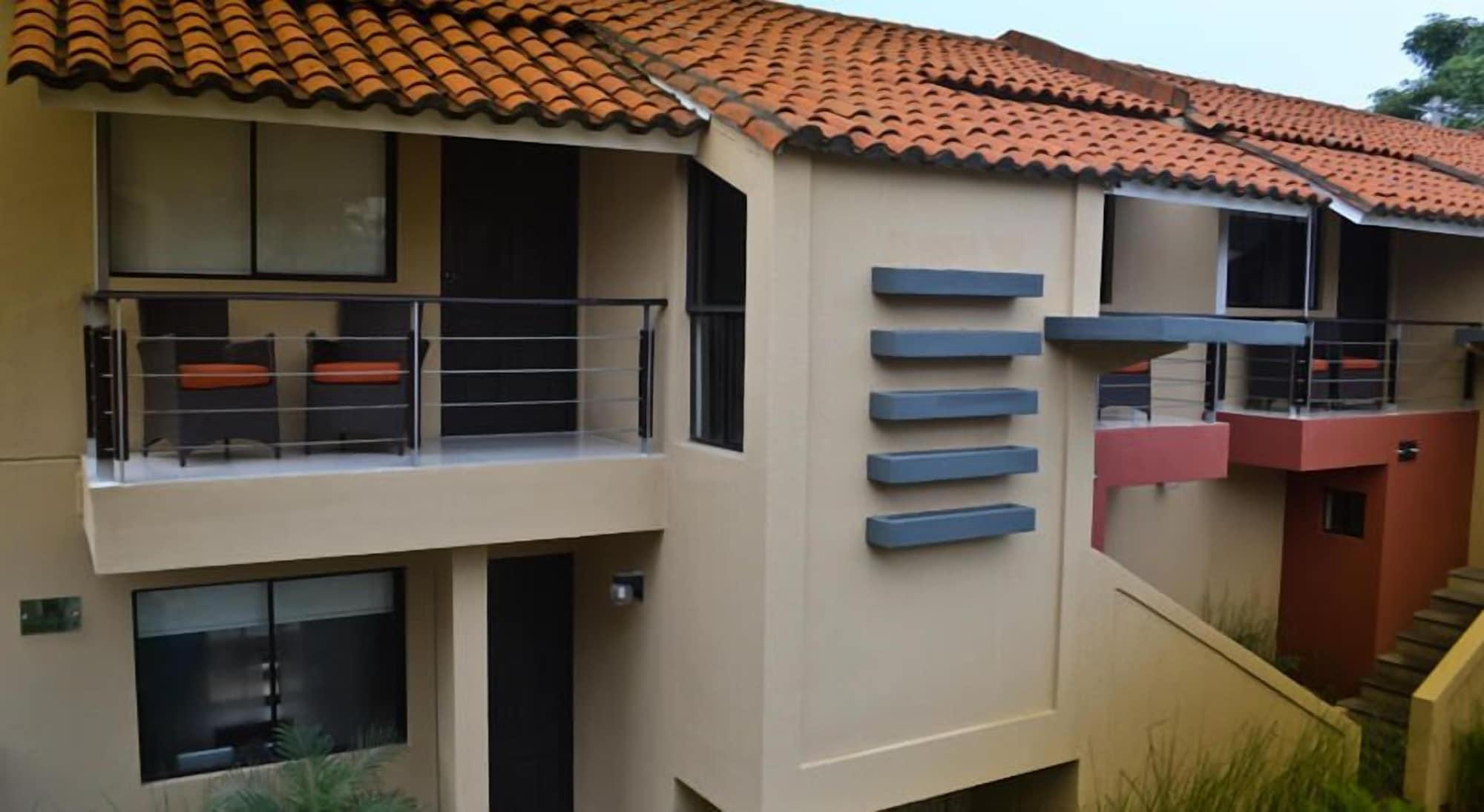 Vista Exterior Wayak Hotel & Suites