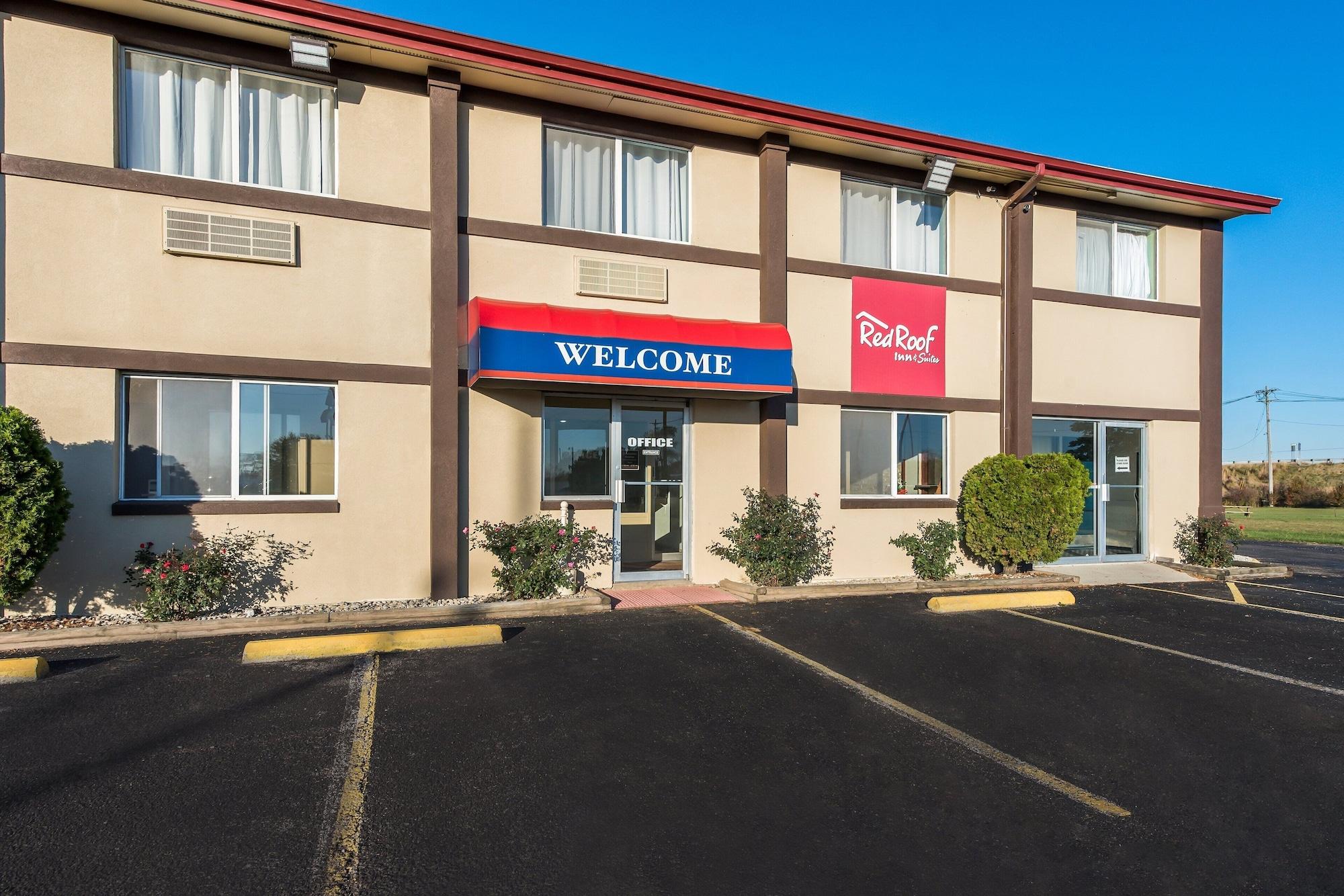 Vista Exterior Red Roof Inn & Suites Wapakoneta