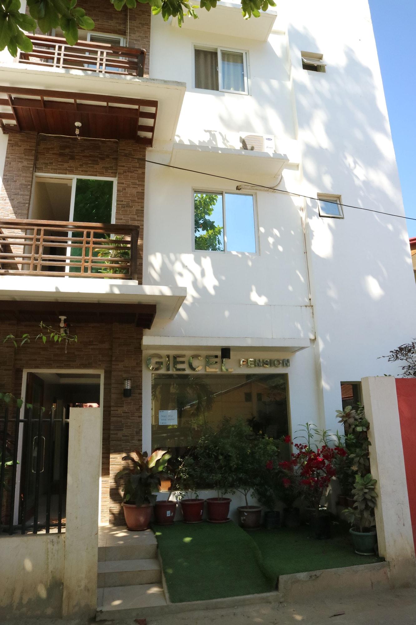 Varios Giecel Pension