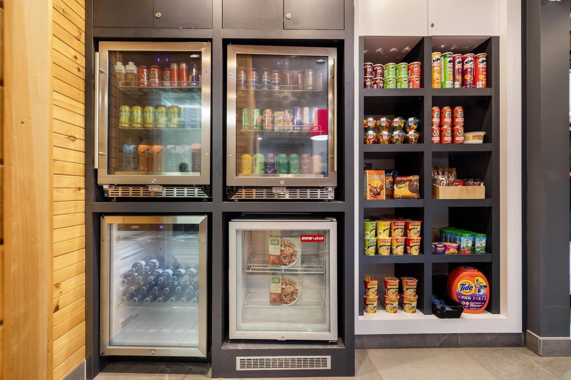 Restaurant Microtel Inn and Suites by Wyndham Mont Tremblant