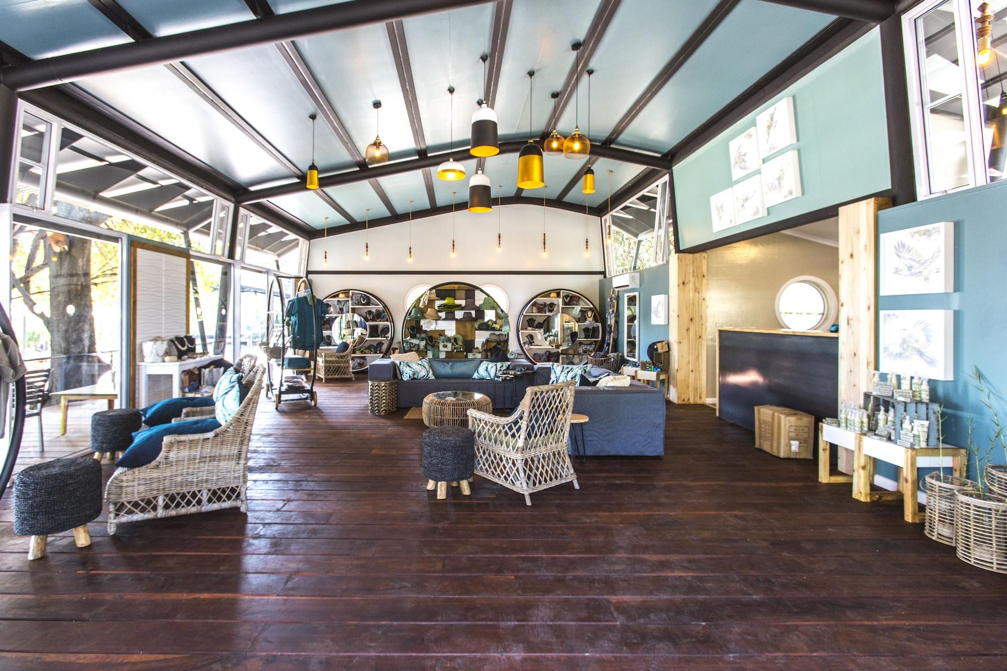 Varios Zambezi Mubala Lodge