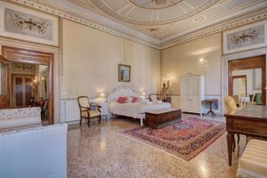 Arriendo temporal - DOGE Stair