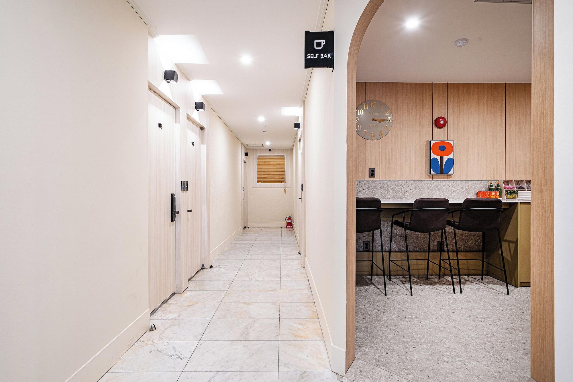 Restaurant RESTIA STAY GANGNEUNG STATION