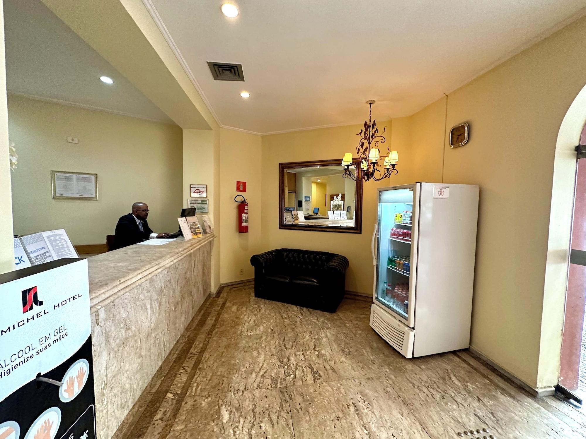 Vista Lobby San Michel Hotel