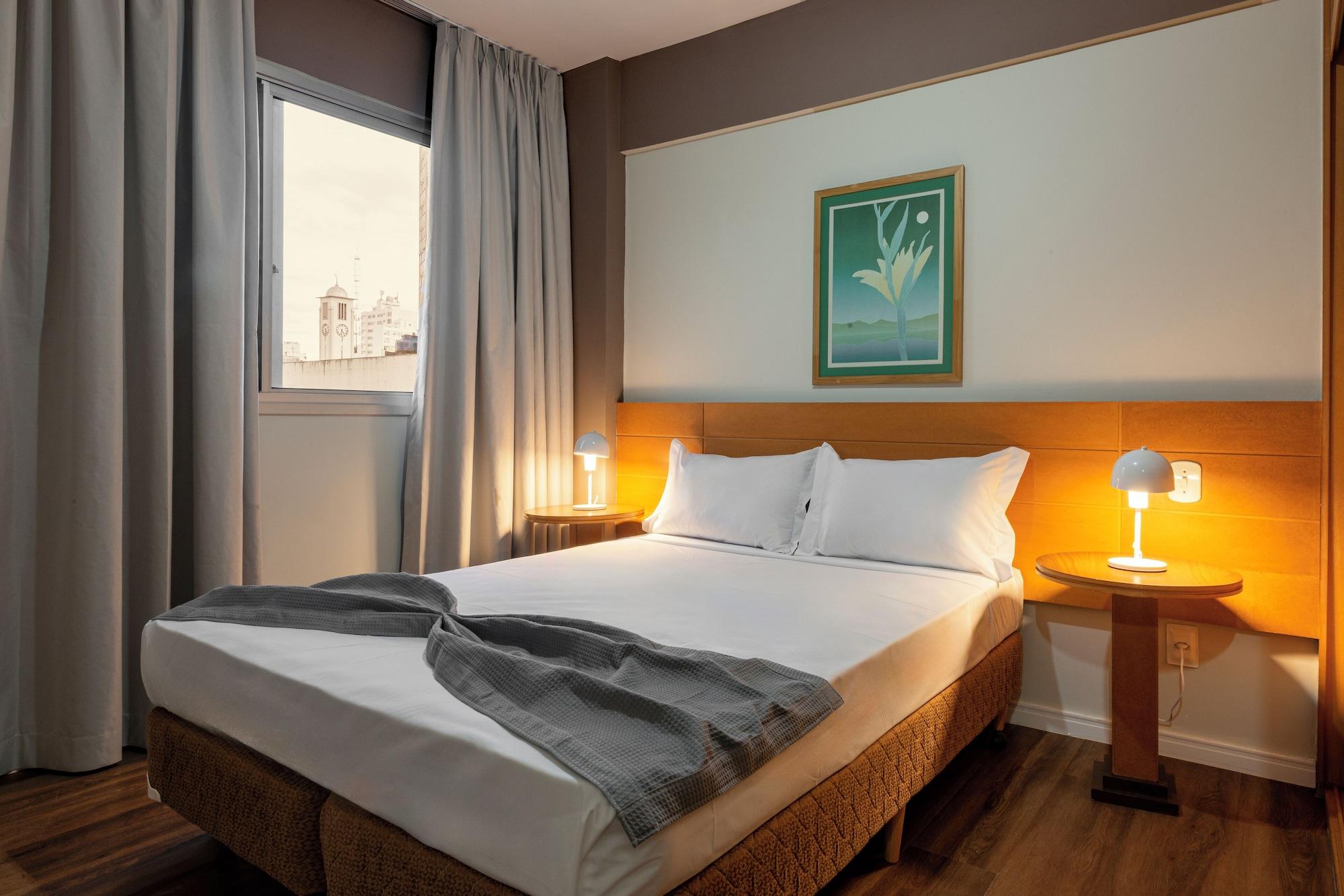 Varios Lym Flat Hotel