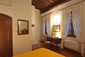 Renta temporal - Charming apartment near Ponte Vecchio Free Wi-fi, Aircond.