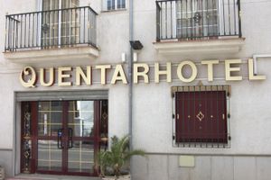 Alojamiento - Quentar Hotel