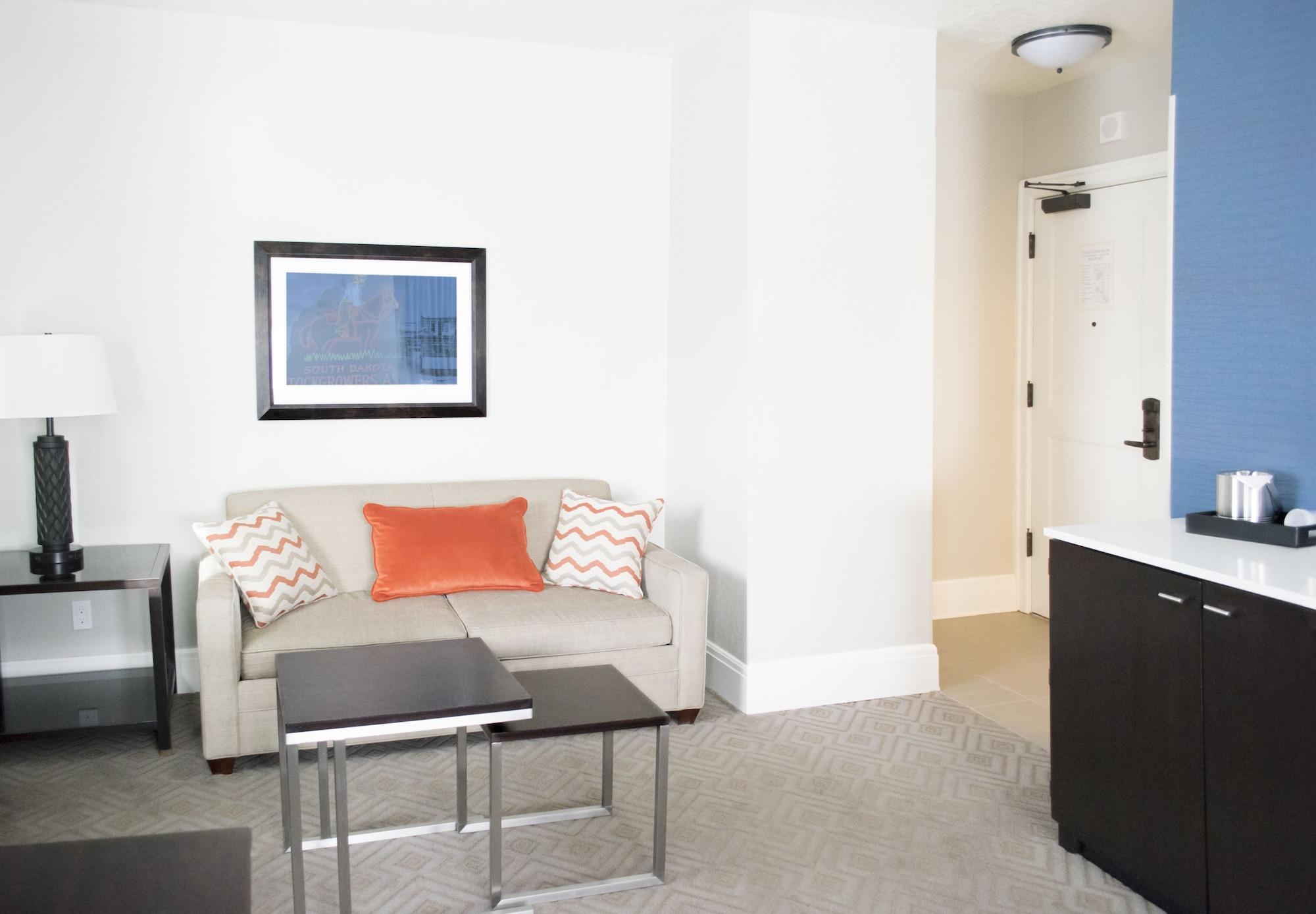 Habitación Hotel Alex Johnson Rapid City, Curio Collection by Hilton