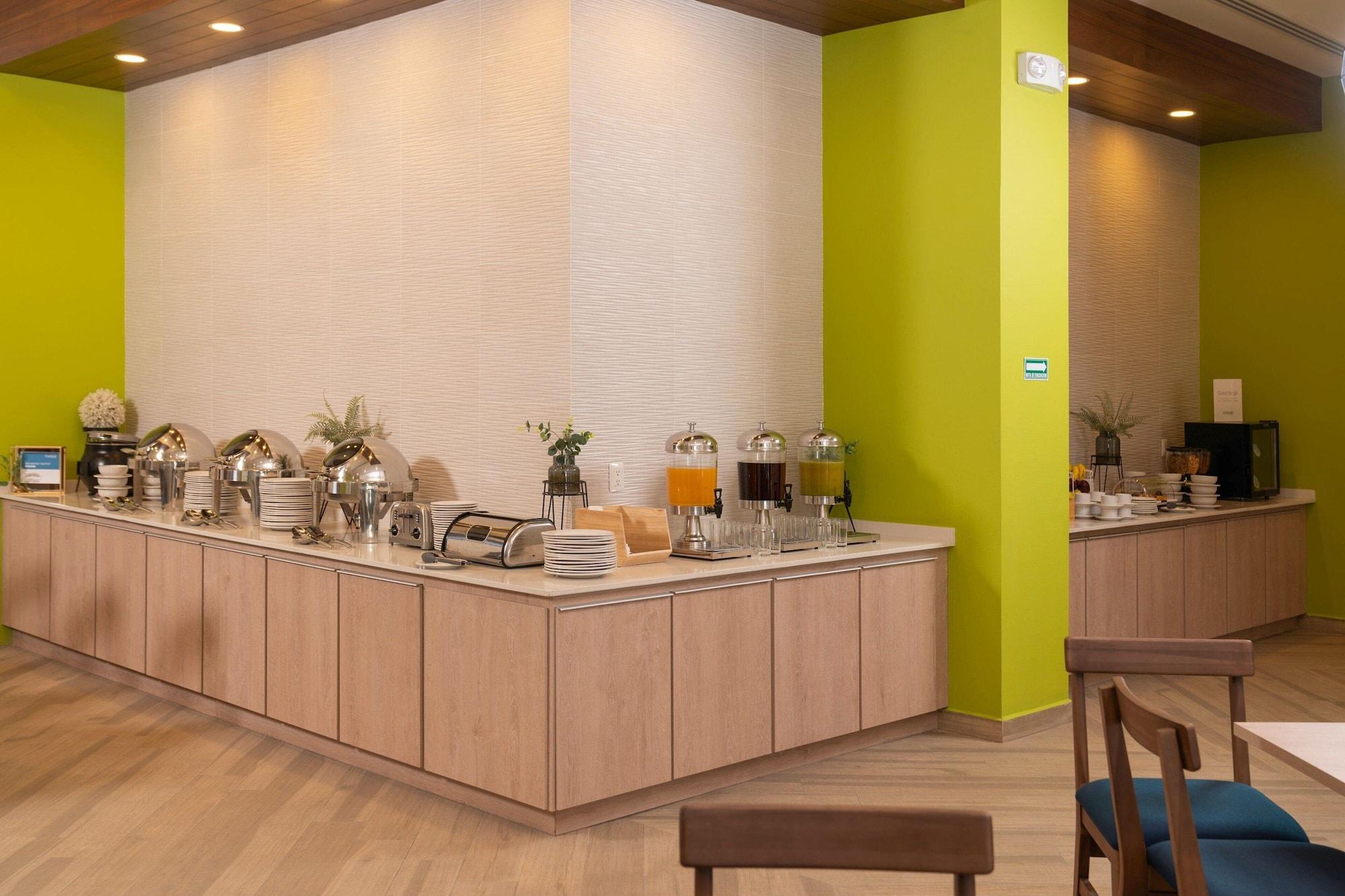 Restaurant Fairfield by Marriott Inn & Suites San Luis Potosi