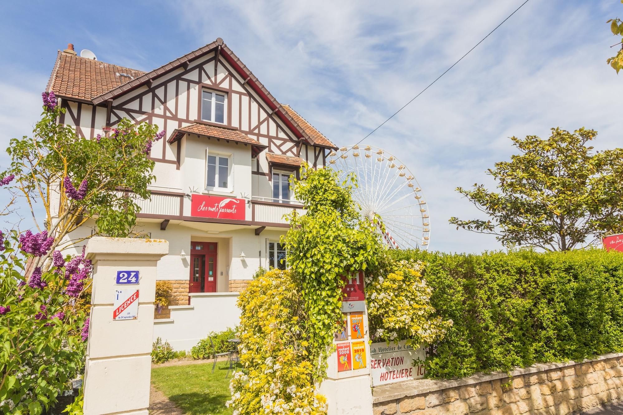 Vista Exterior Villa les Mots Passants