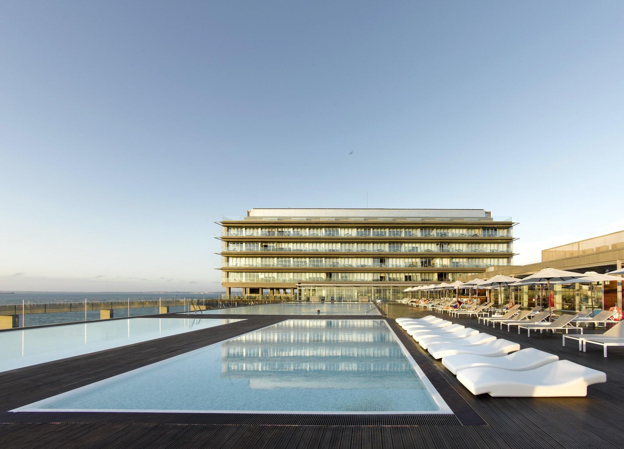Vista Exterior Parador De Cadiz