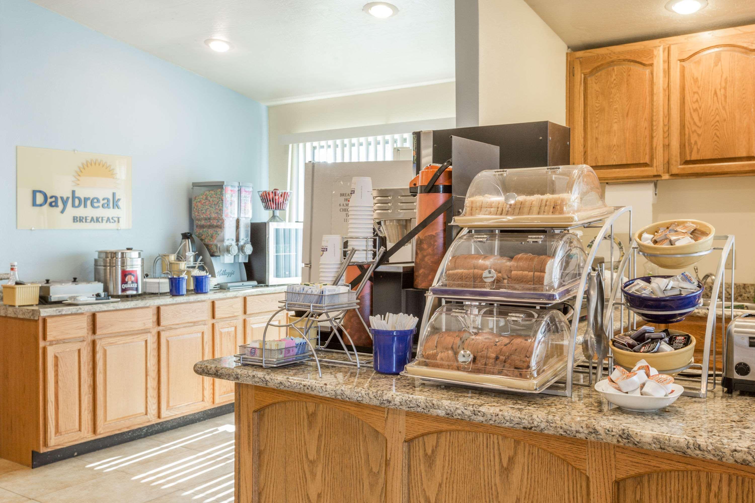 Restaurant Days Inn by Wyndham Willcox